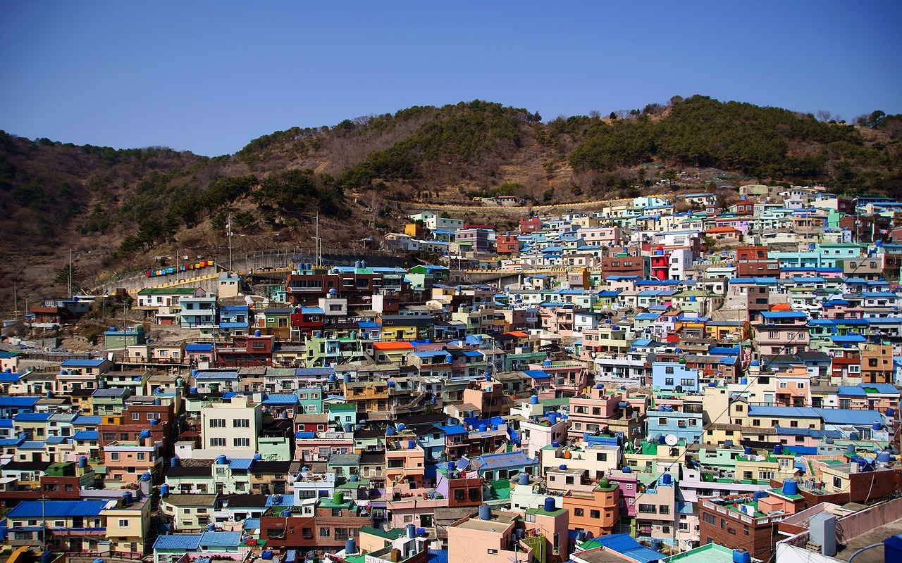 해운대의 매력, 블루라인파크 해변열차와 스카이캡슐